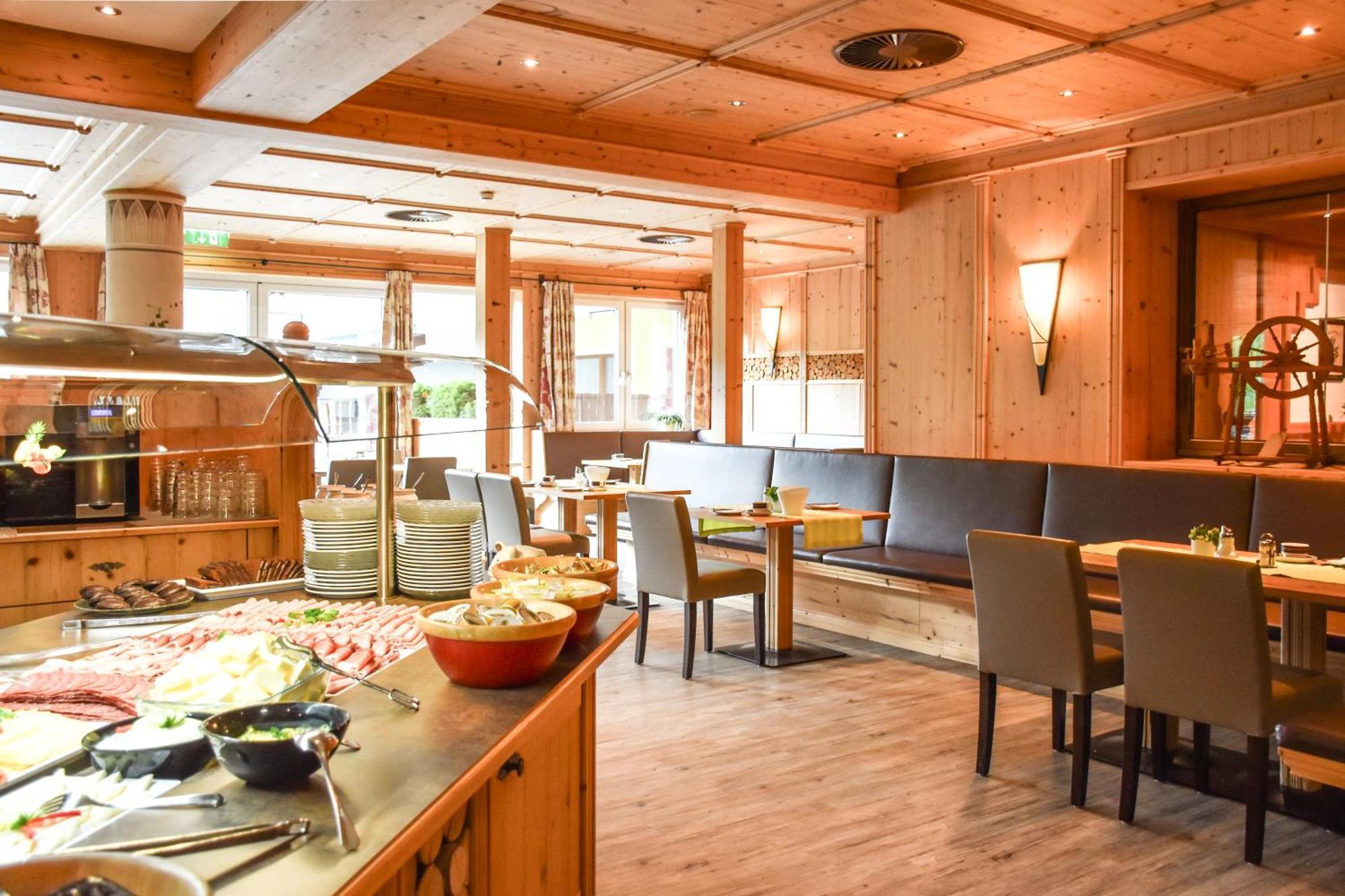 Alpen Appartements Laerchenhof แลร์มอส ภายนอก รูปภาพ