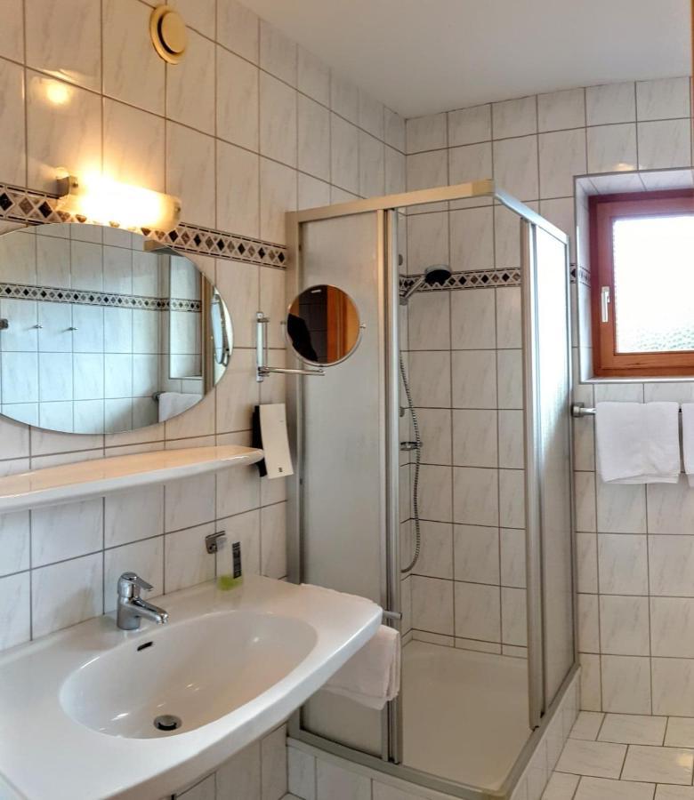 Alpen Appartements Laerchenhof แลร์มอส ภายนอก รูปภาพ